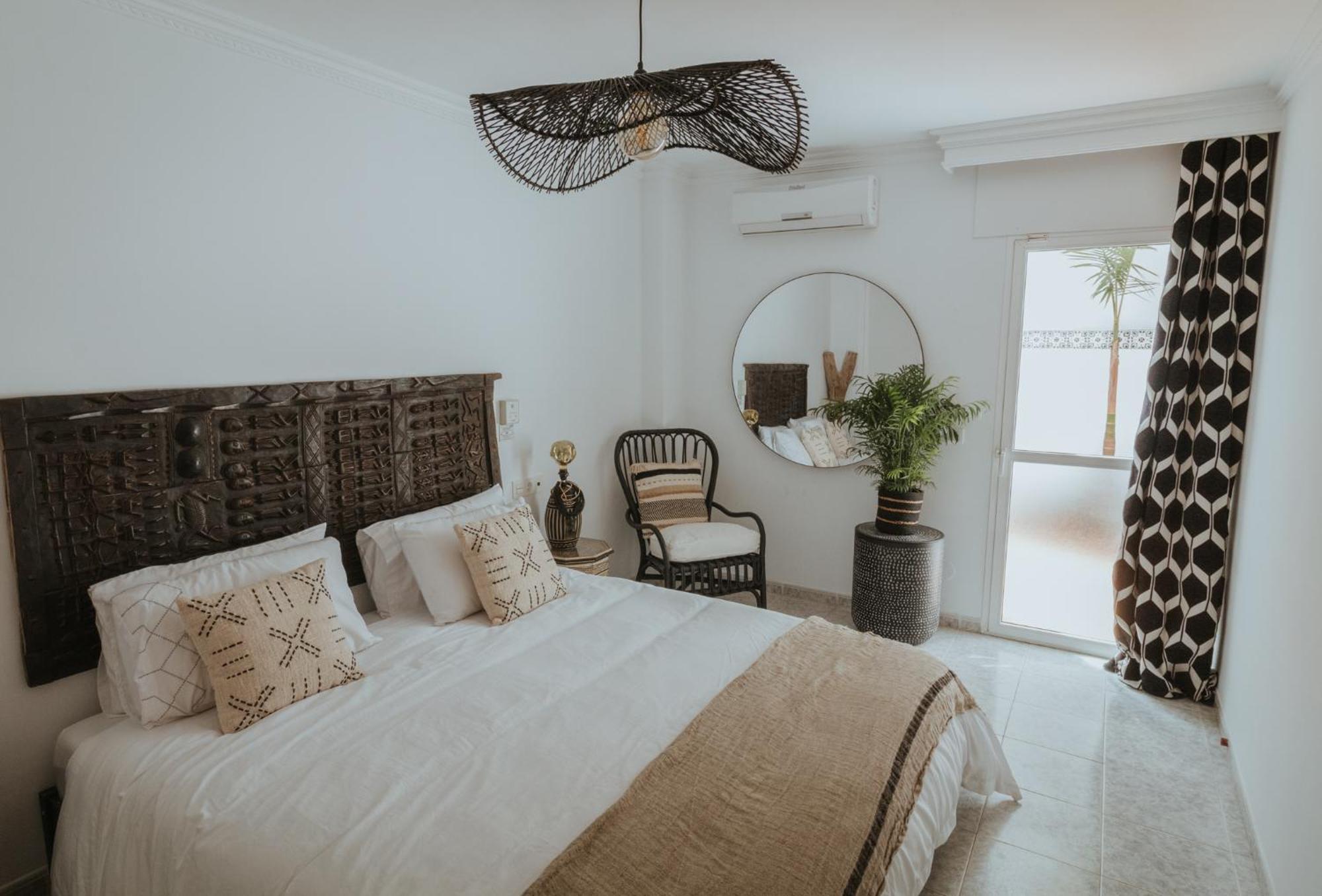 Las Flores Apartments نيرخا المظهر الخارجي الصورة