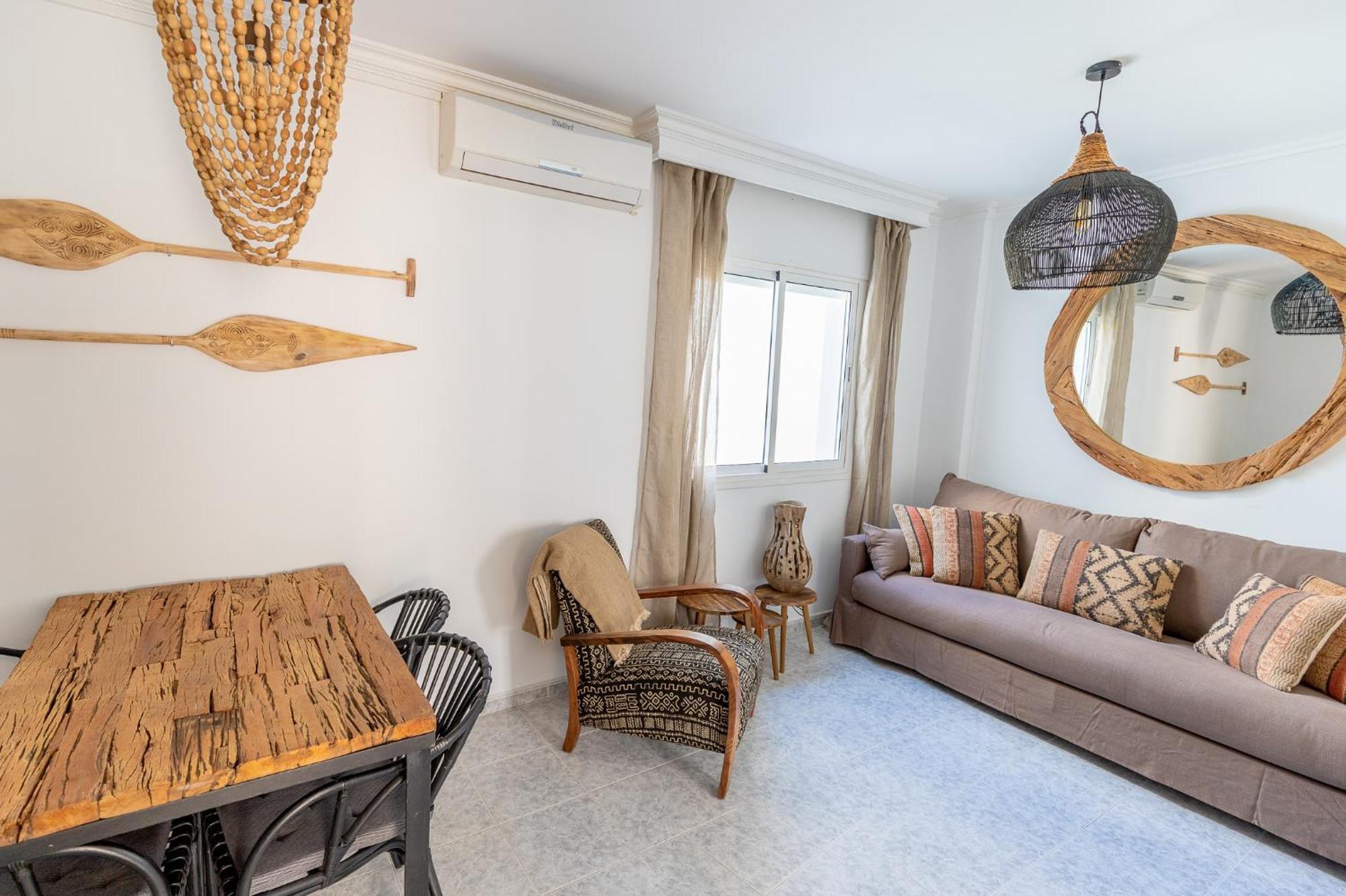 Las Flores Apartments نيرخا المظهر الخارجي الصورة