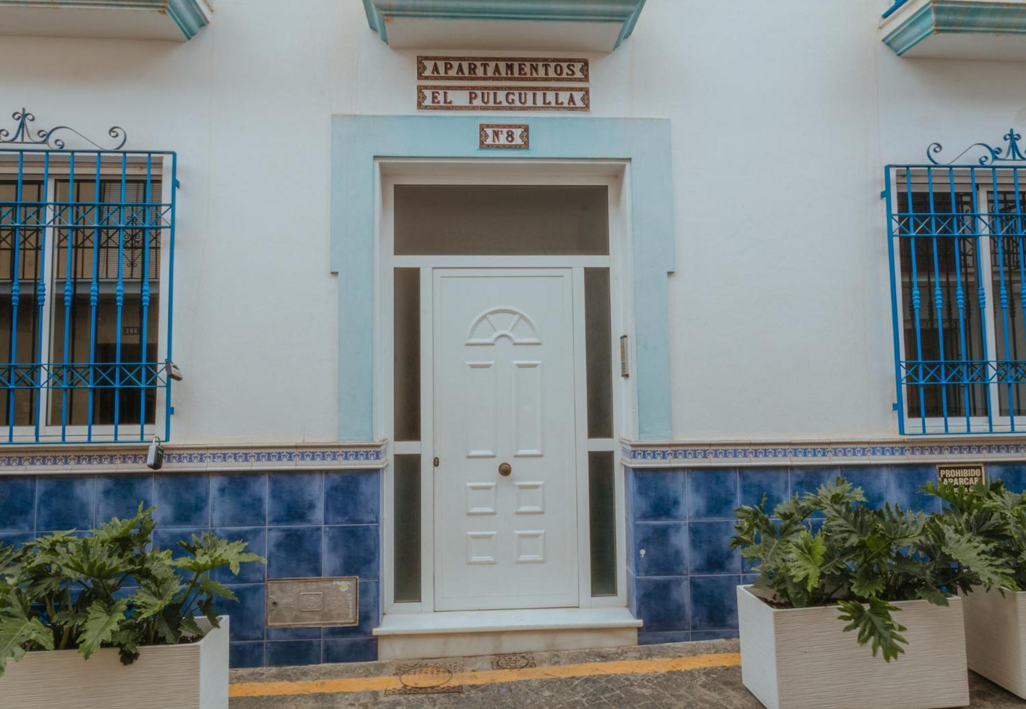 Las Flores Apartments نيرخا المظهر الخارجي الصورة