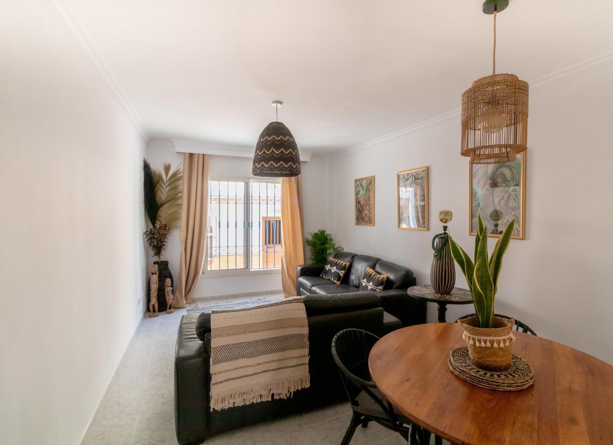 Las Flores Apartments نيرخا المظهر الخارجي الصورة