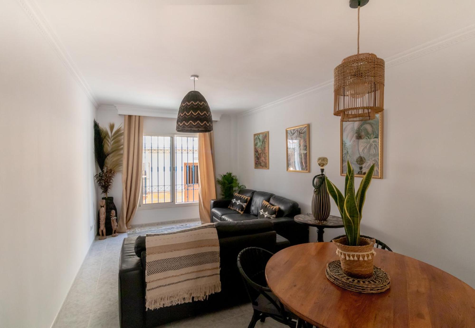 Las Flores Apartments نيرخا المظهر الخارجي الصورة