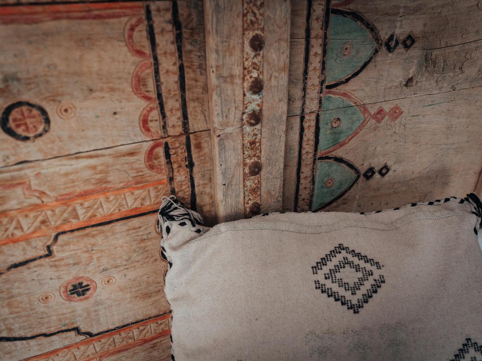 Las Flores Apartments نيرخا المظهر الخارجي الصورة