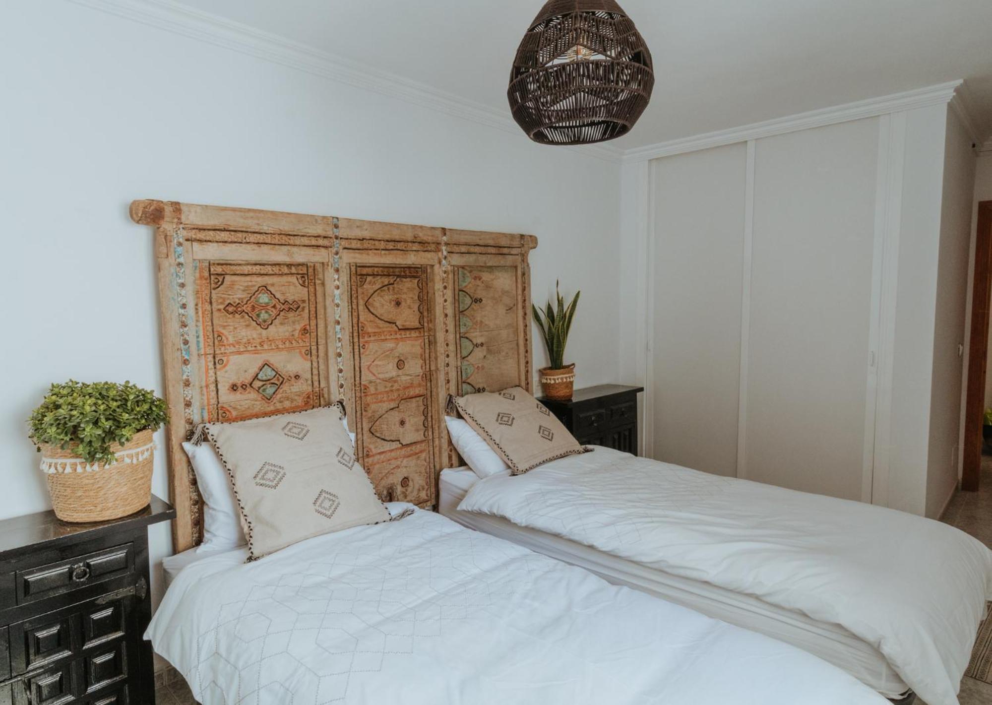 Las Flores Apartments نيرخا المظهر الخارجي الصورة