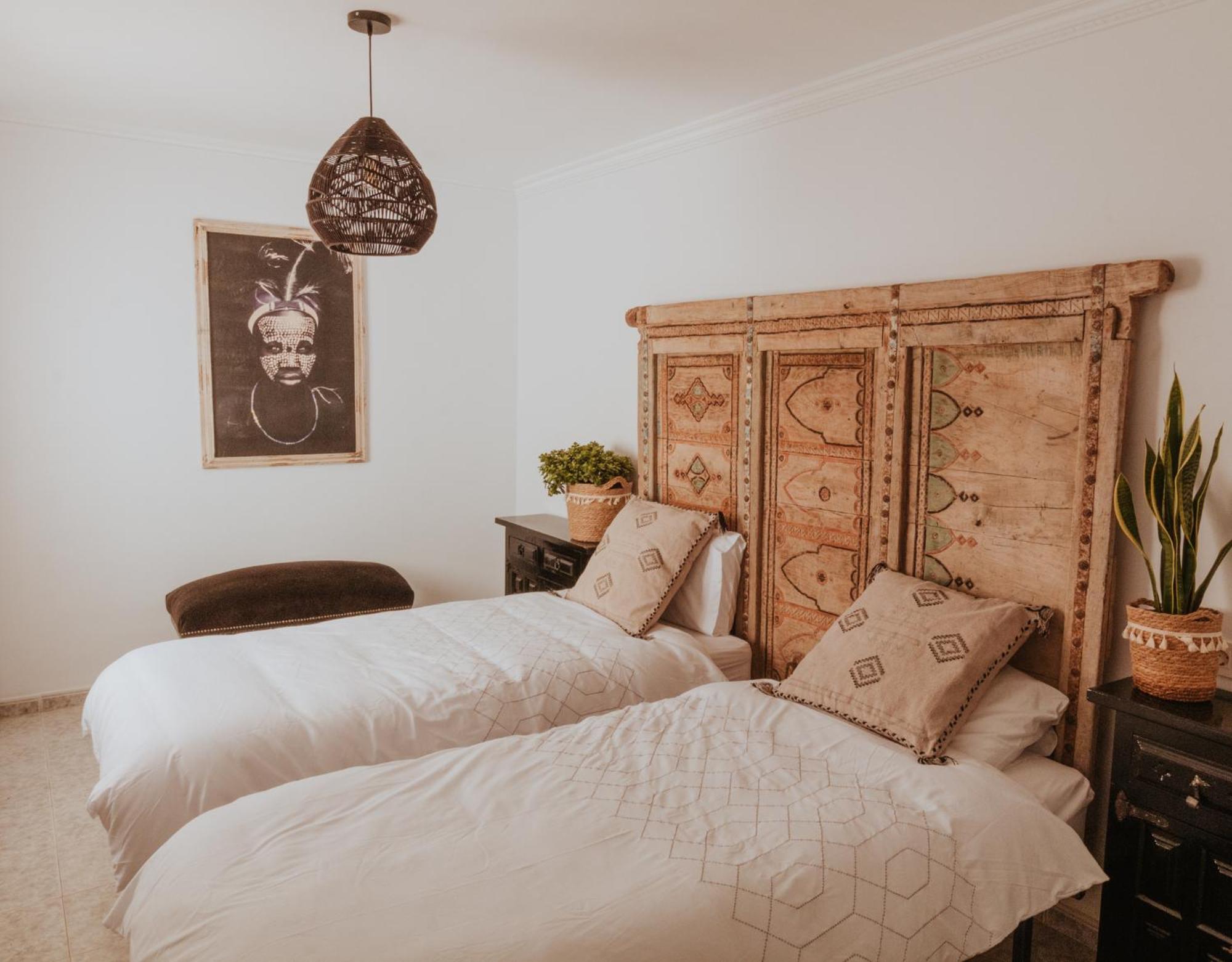 Las Flores Apartments نيرخا المظهر الخارجي الصورة