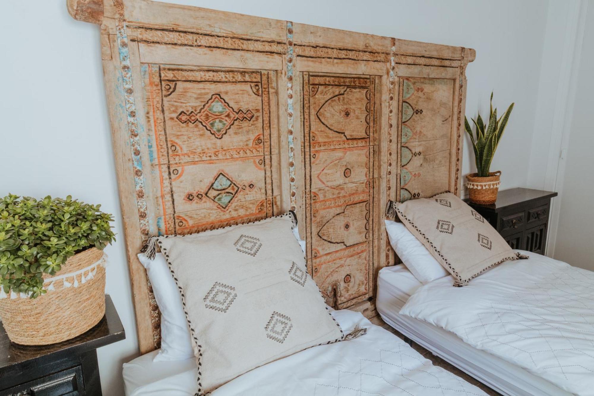 Las Flores Apartments نيرخا المظهر الخارجي الصورة