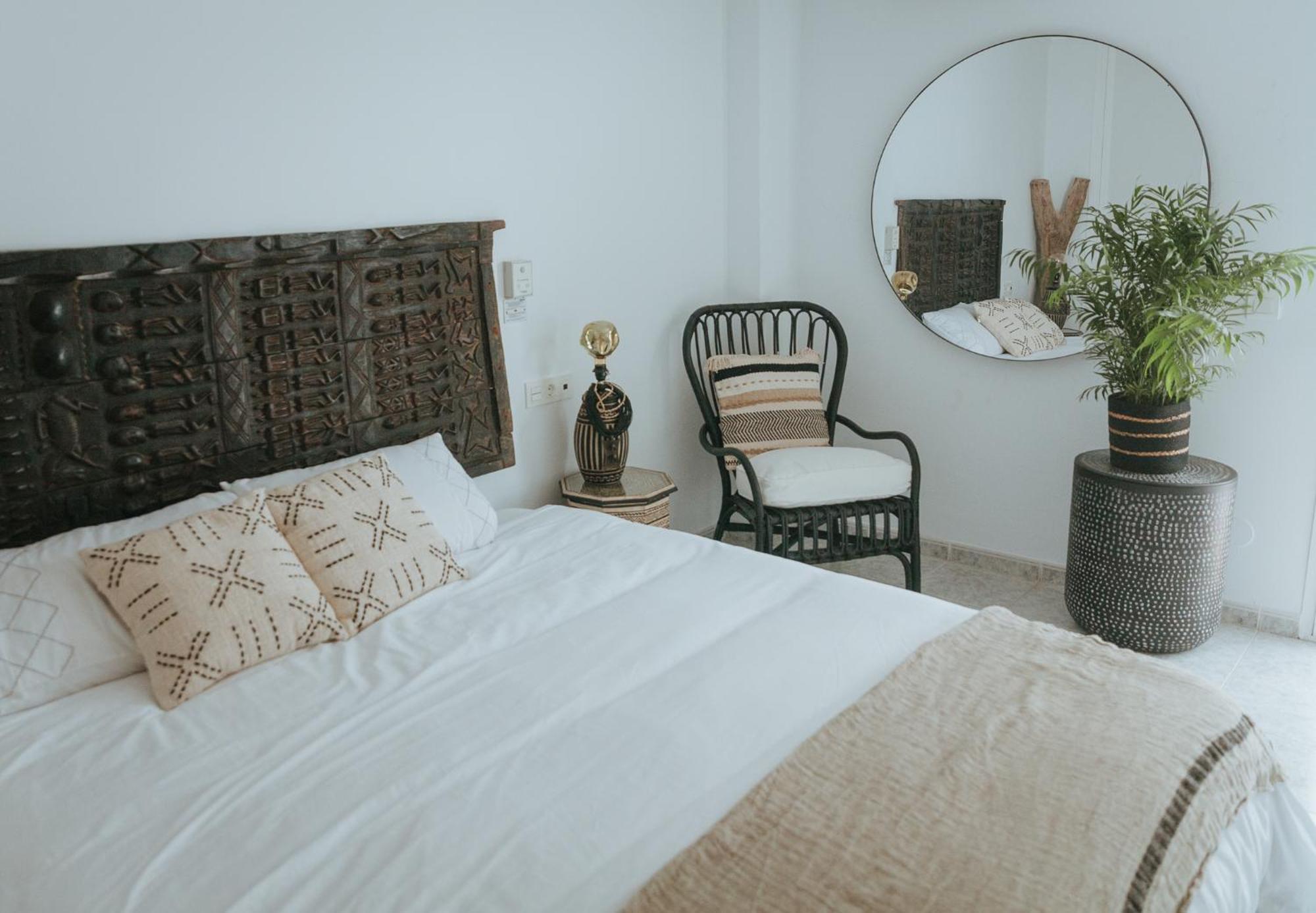 Las Flores Apartments نيرخا المظهر الخارجي الصورة