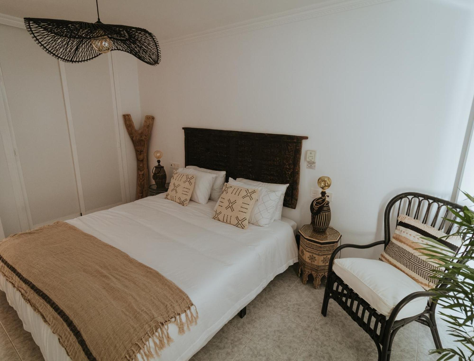 Las Flores Apartments نيرخا المظهر الخارجي الصورة