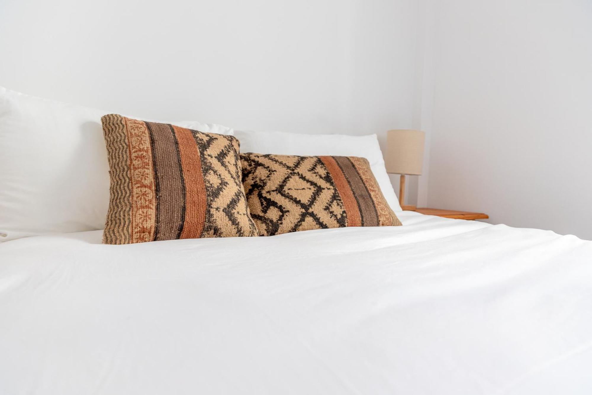 Las Flores Apartments نيرخا المظهر الخارجي الصورة