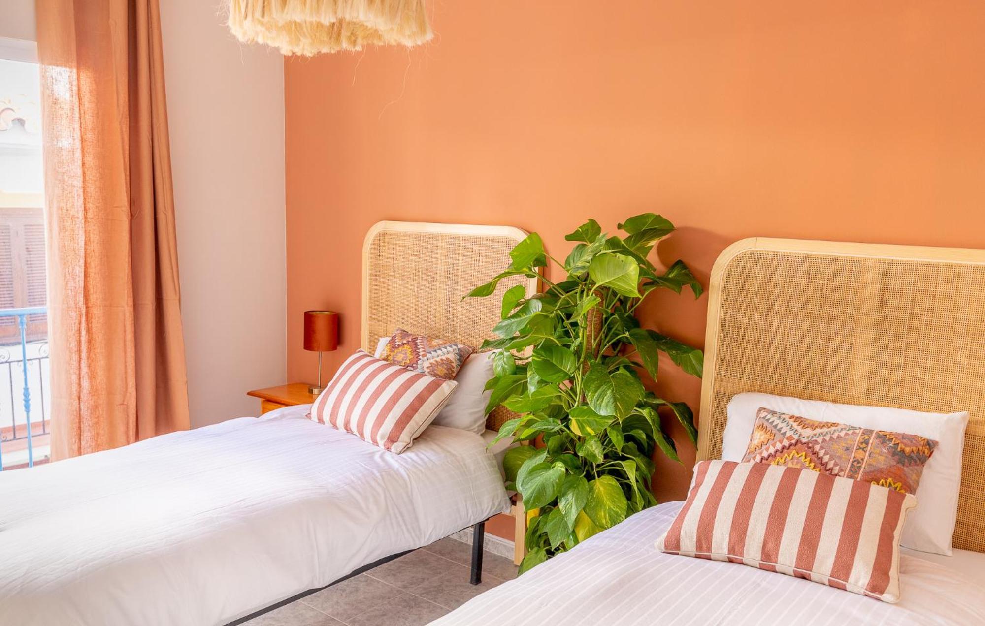 Las Flores Apartments نيرخا المظهر الخارجي الصورة