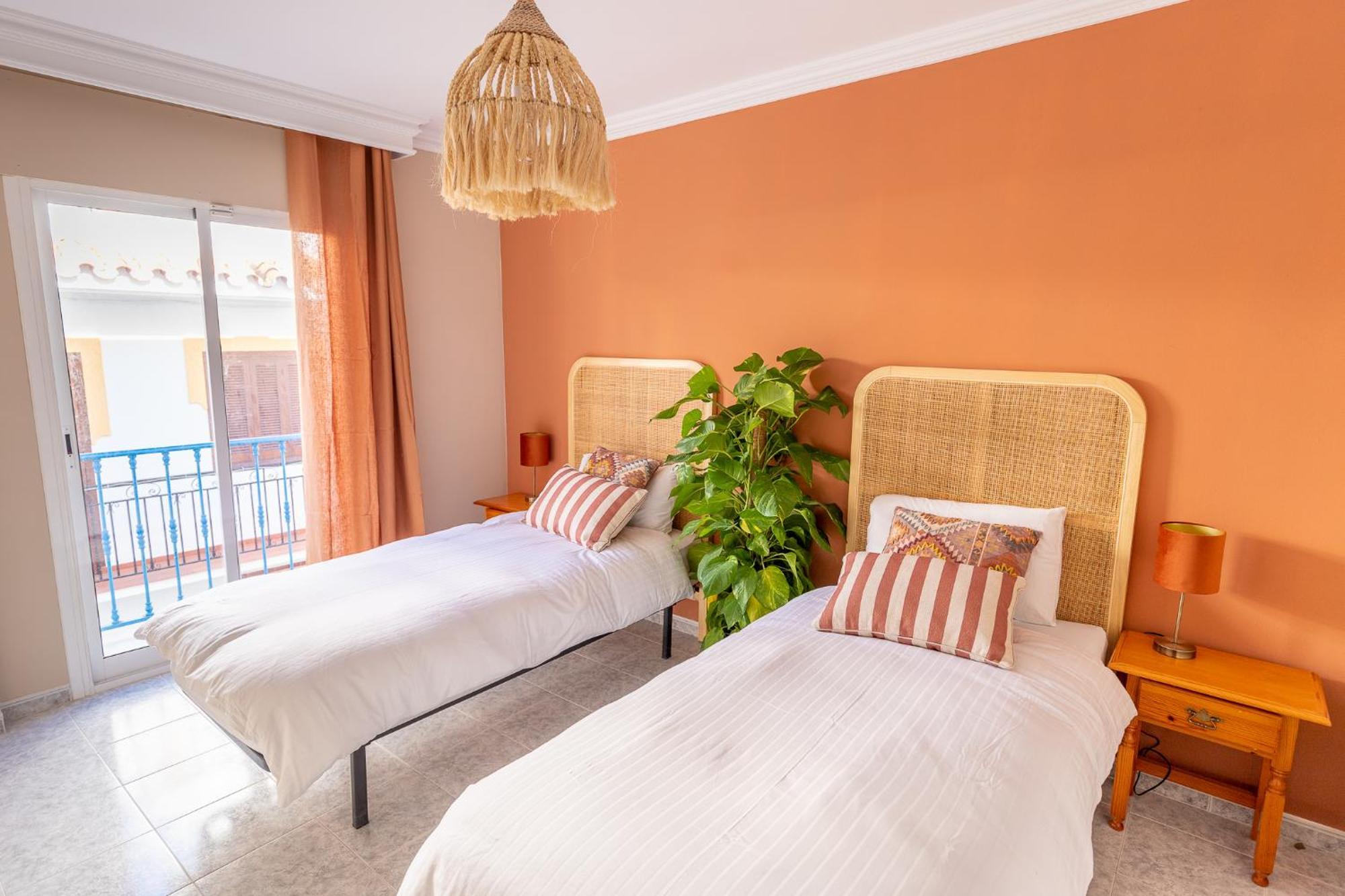 Las Flores Apartments نيرخا المظهر الخارجي الصورة